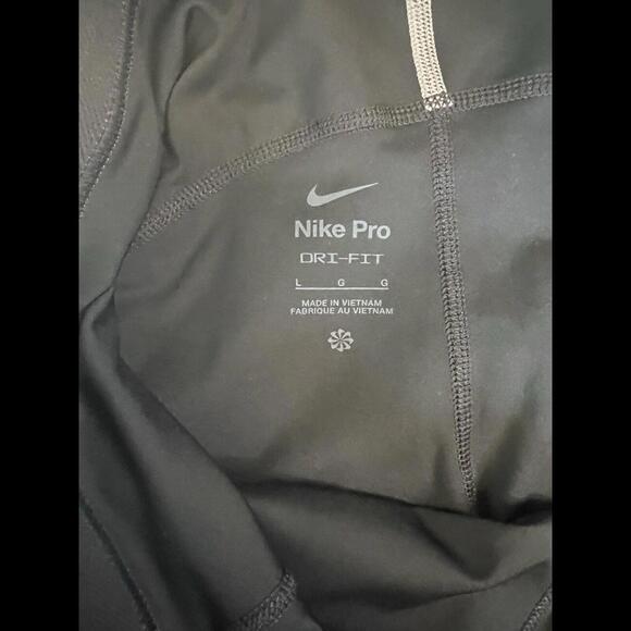 Nike‎ Pro Shorts  Dri Fit Gray Compression Pockets Flaws - Picture 6 of 8